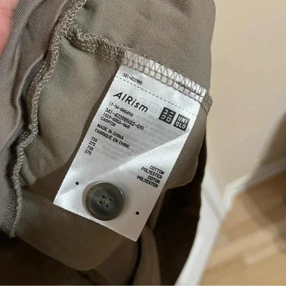 Uniqlo Cardigan Top - Picture 2 of 4